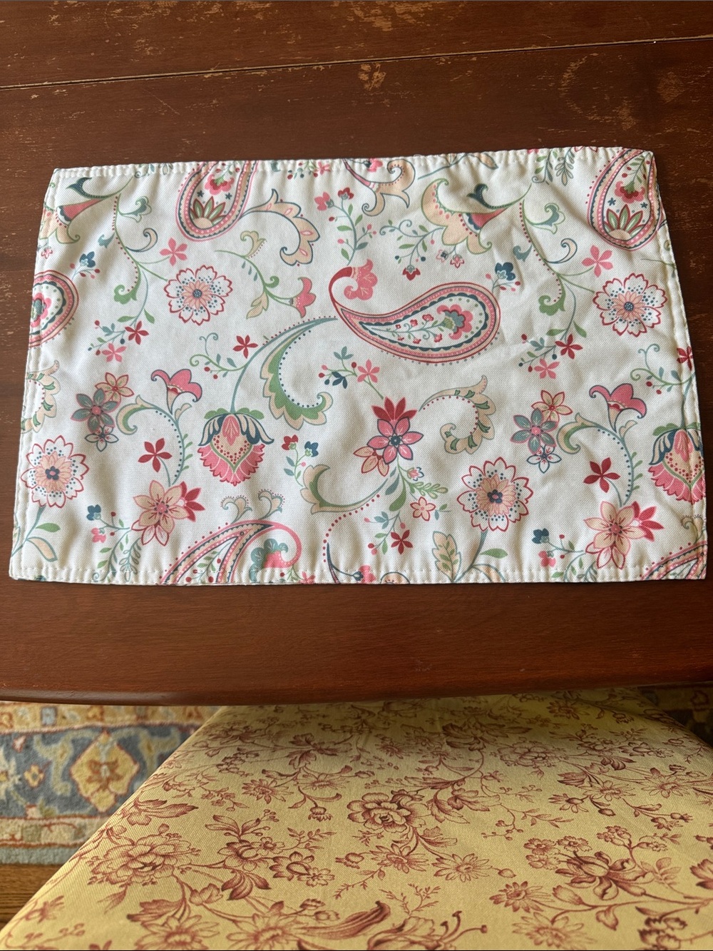 7 Cynthia Rowley White Placemats with Pink and Green Paisley Floral Print